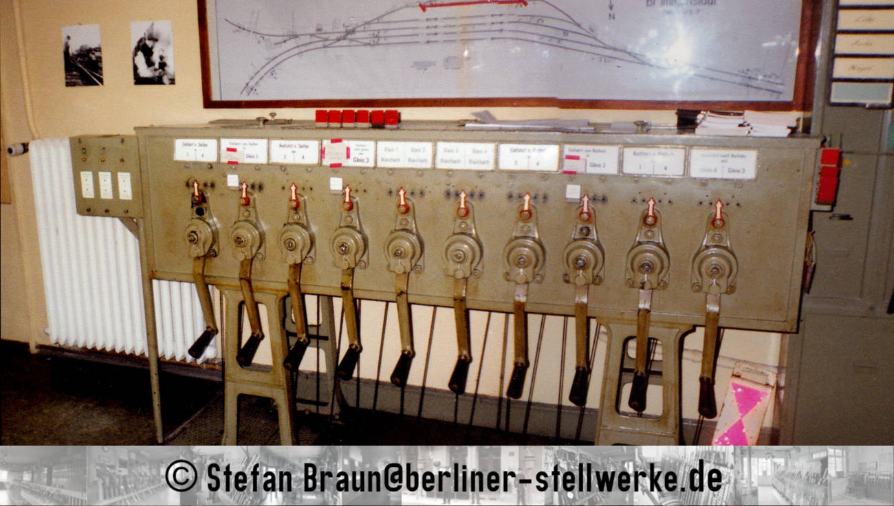Das Kurbelwerk des Fahrdienstleiters in Immenstadt. Foto Stefan Braun  29.April 1995 